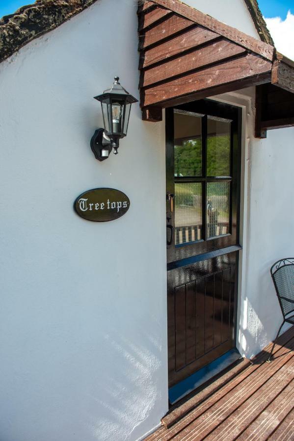 The Withies Inn Godalming Extérieur photo