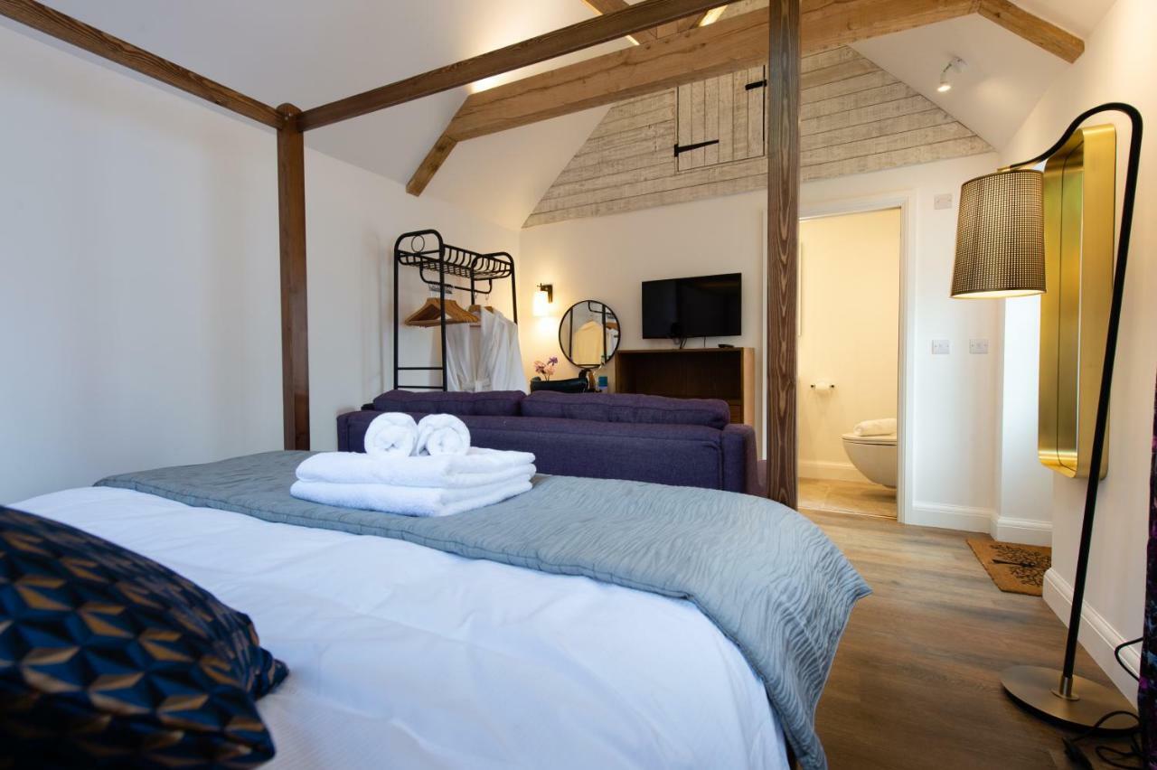 The Withies Inn Godalming Extérieur photo