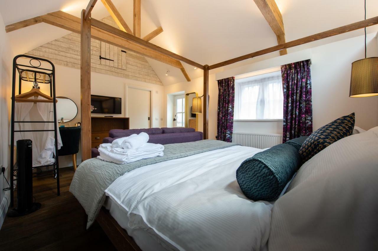 The Withies Inn Godalming Extérieur photo
